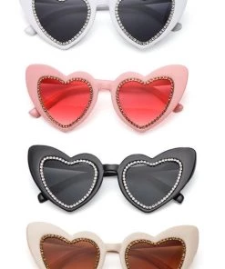 SEA DRAGON STUDIO Eyewear Glamourpuss Glitter Heart Sunglasses